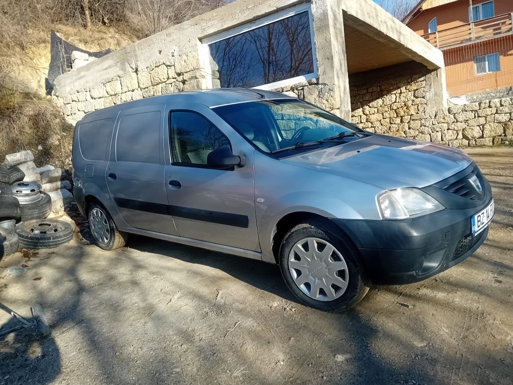 Dacia Logan, an 2010, Diesel, consum mic
