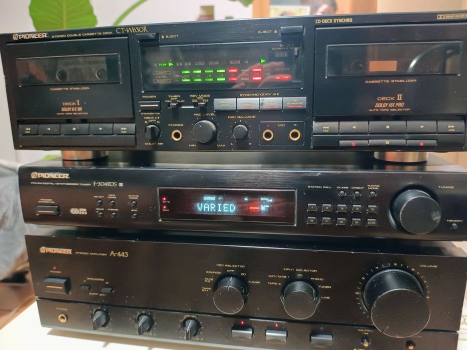 Linie audio vintage de top pioneer amplificator tuner cd player deck