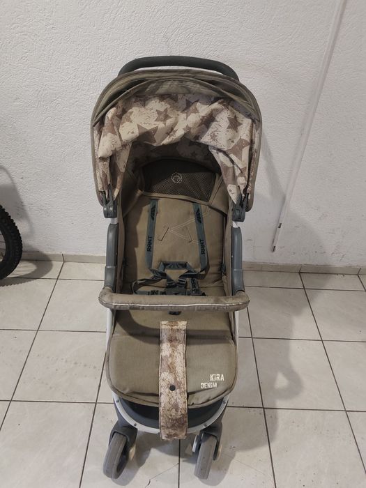 Коляска в отличном состоянии !!