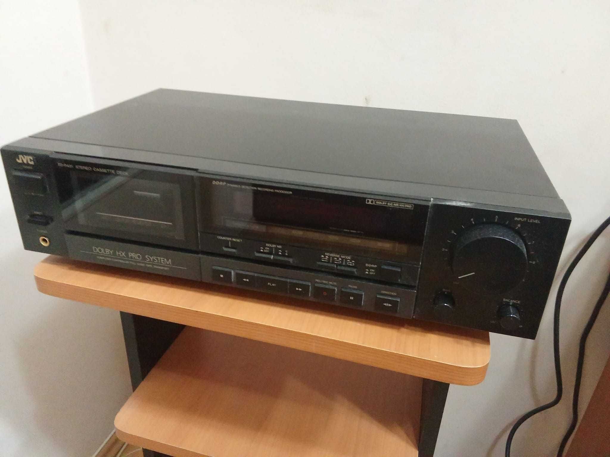 Pick up plus boxe + Casetofon deck plus amplificator
