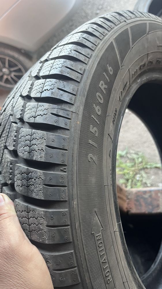 215/60 R16 Dunlop 1штук