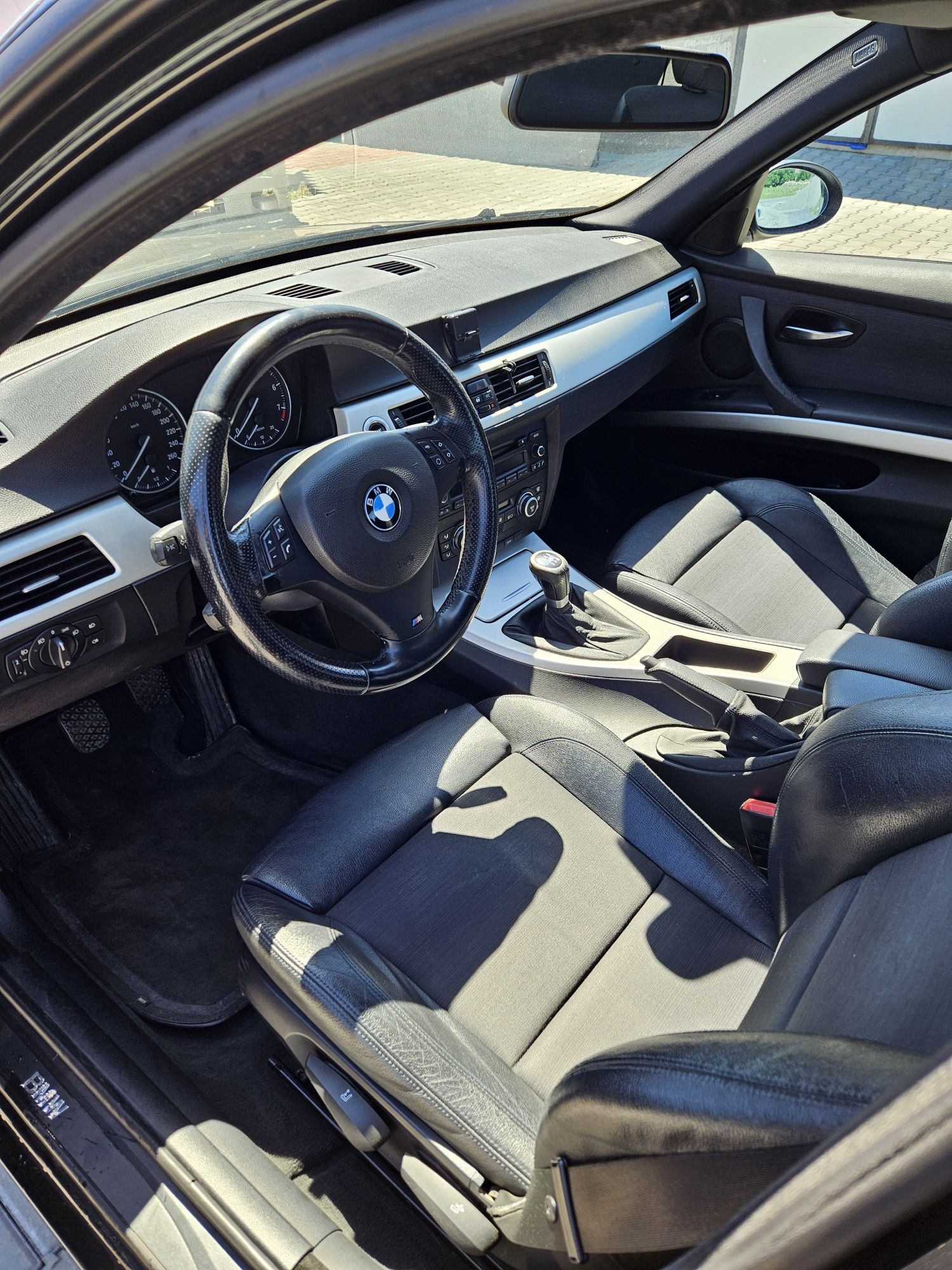 BMW seria 3 316i 143Cp