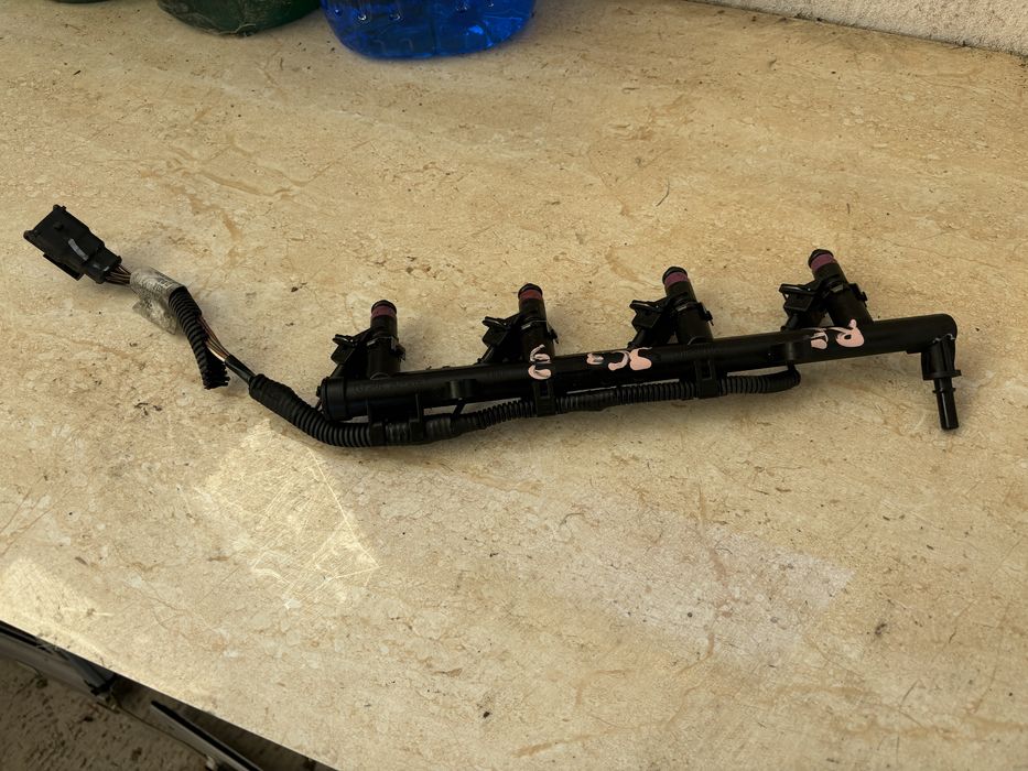 Injectoare Siemens Deka  renault scenic 3  1.6 16 v. Benzină euro 5