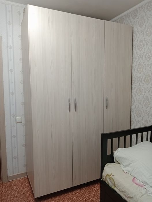 Шкаф СРОЧНО продам