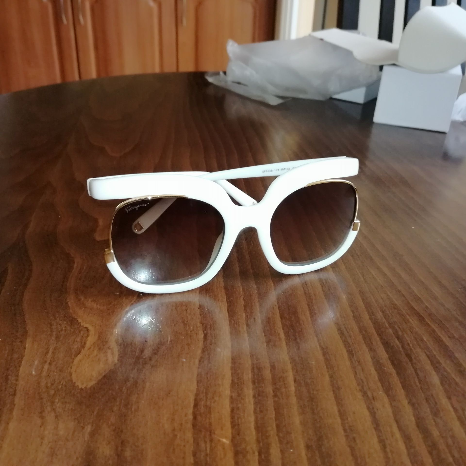 Дамски очила Salvatore Ferragamo SF863S