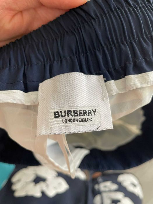 Shorts Burberry Marimea M