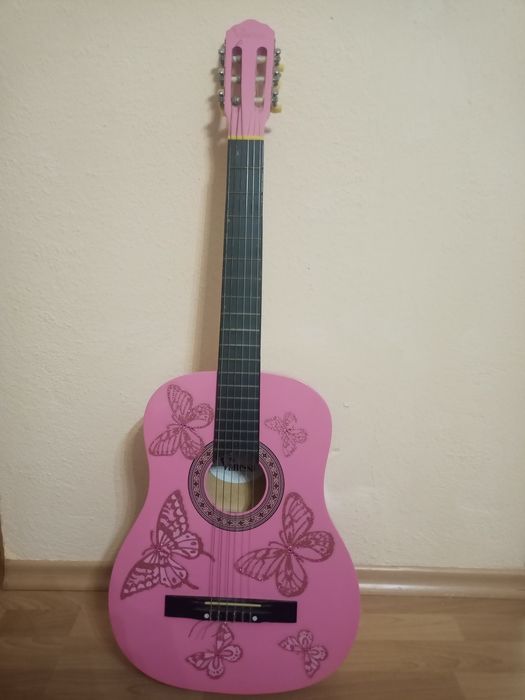 Китара Vanessa...