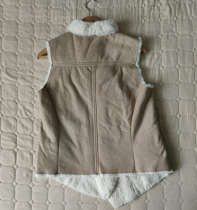 Vesta Bershka marimea M