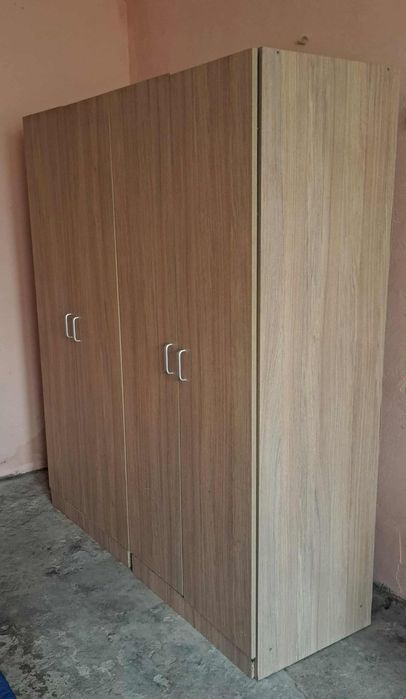 Цял гардероб четирикрилен