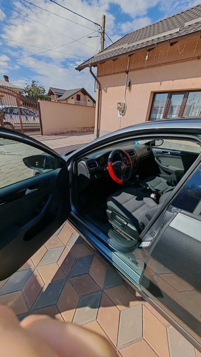 Volkswagen Jetta 2011