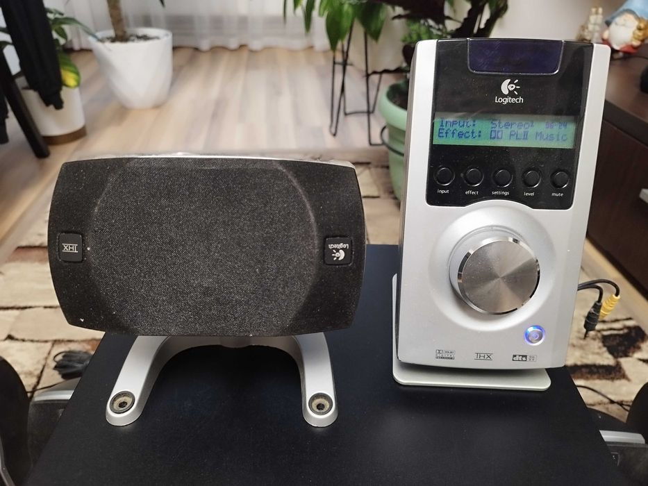 Sistem complet Logitech Z 5500 + placa sunet Logilink 7.1