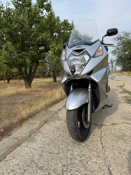 Honda Silver Wing FJS400