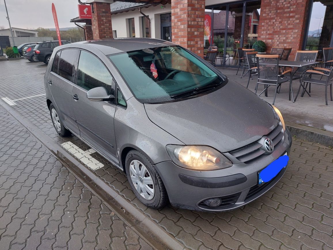 De vanzare Golf 5 Plus