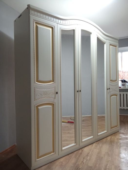 Новый шкаф сатылады