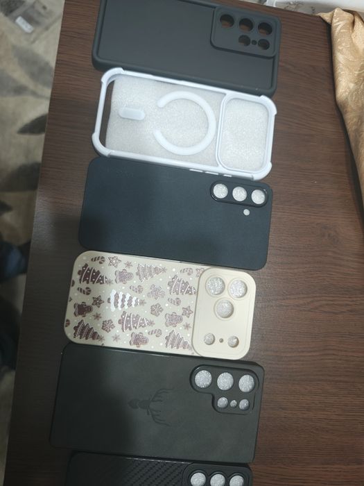 De vânzare huse ...