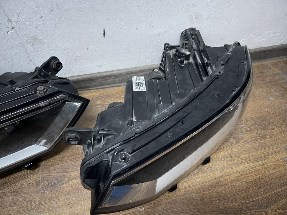 Faruri Far stanga dreapta  VW Passat B8 2015-2020 cod 3G1941006B