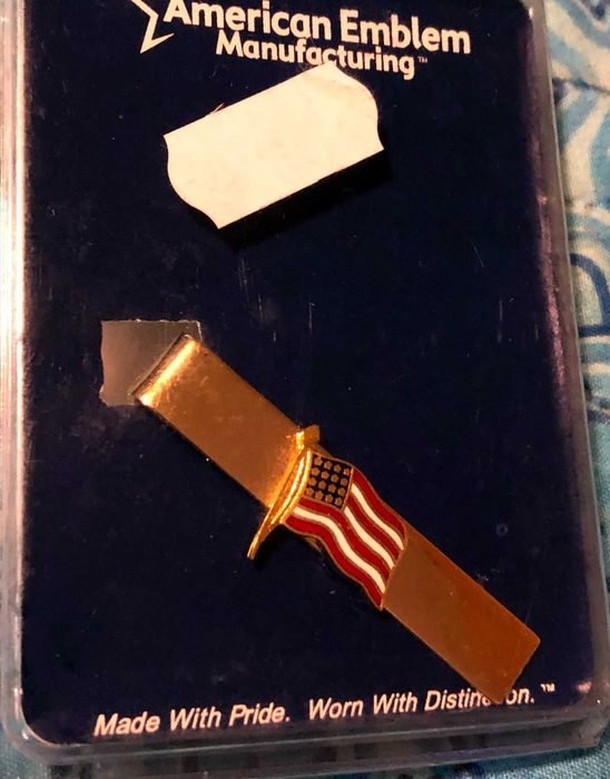 Ac cravata din metal cu steagu american - culoare auriu