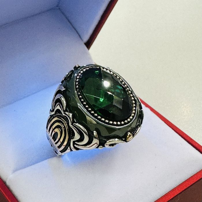 Мужские перстни-печатки из серебра