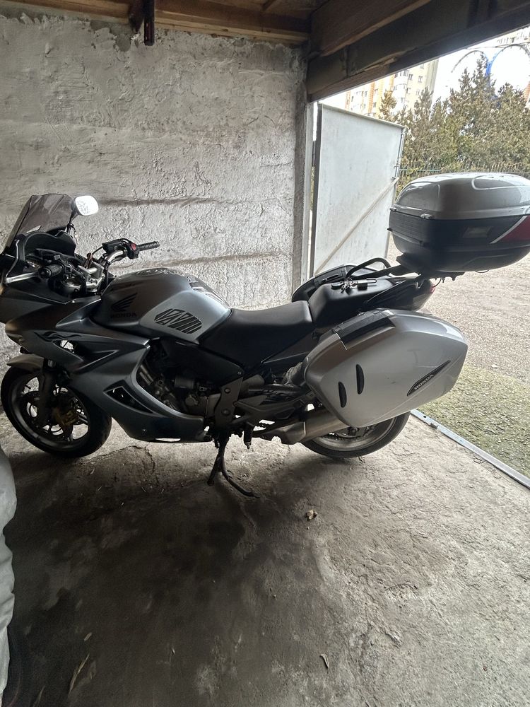 Honda CBF 1000 A