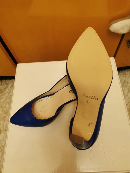 Pantofi piele cu toc albastrii