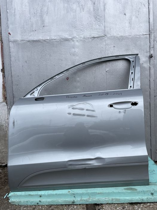 Предна лява врата за Porsche Macan Порше Макан 2019г-