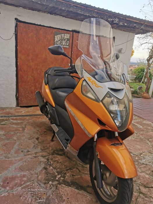 Honda Silverwing 400
