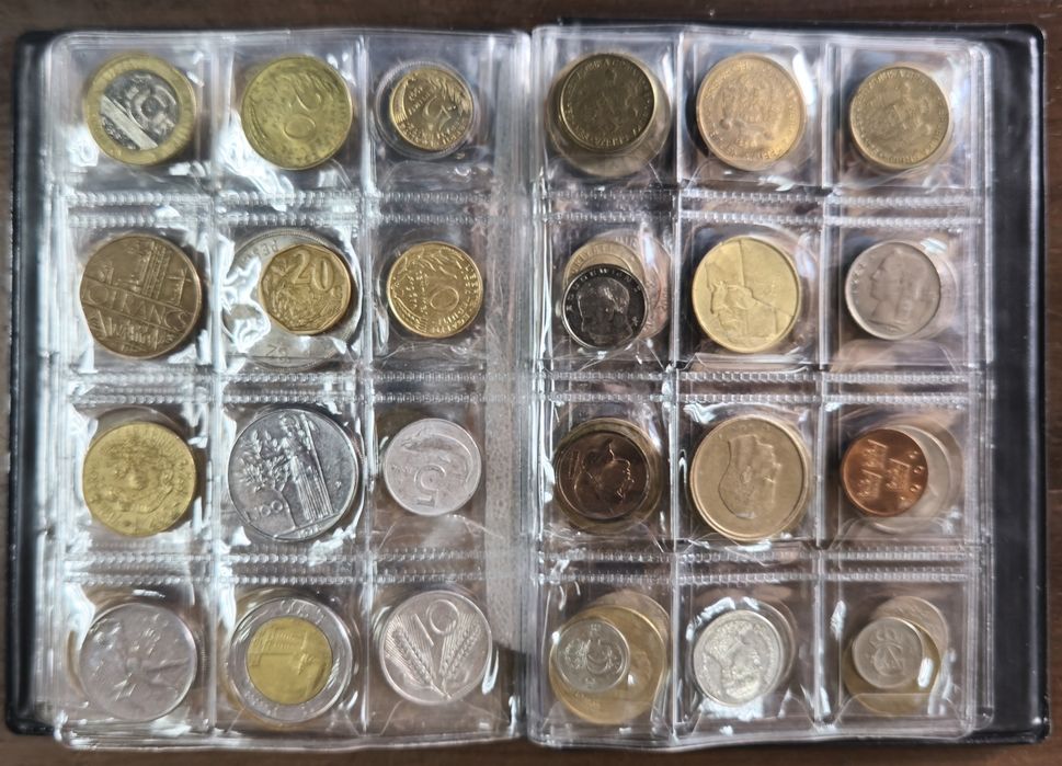 Колекция от 120бр монети