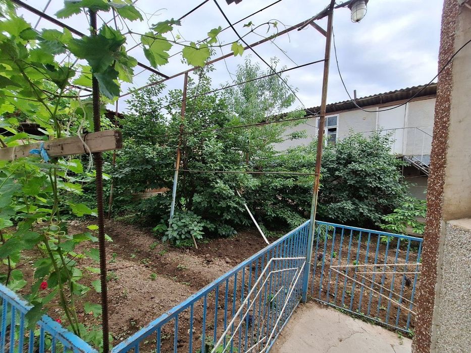 Продается  2 жилых дома на участке из 6 соток