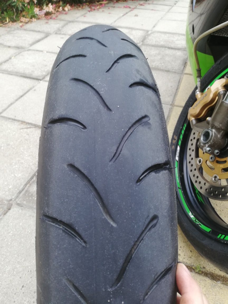 Bridgestone Battlax  120/70/17