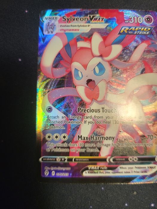 Vând pokemon SylveonVmax 310 hp Tcg