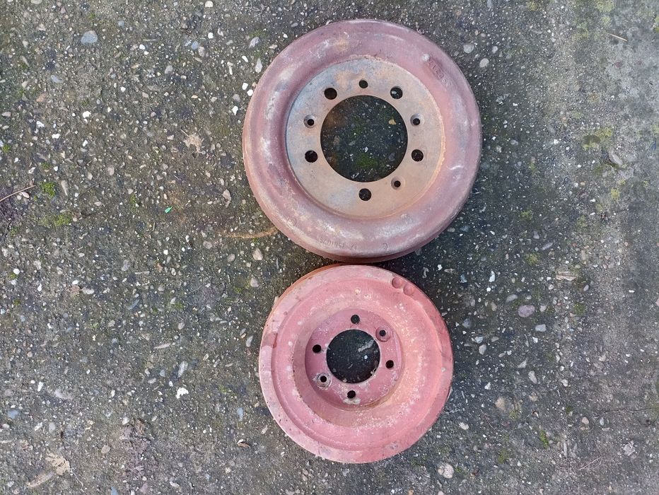 Части товарни камиони ЗИЛ, ГАЗ, Жук, Ниса