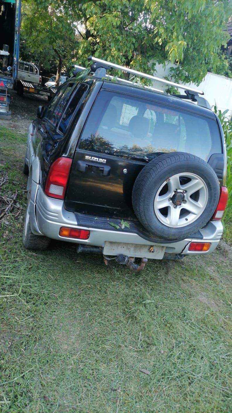Suzuki grand vitara 2,0 mazda diesel piese