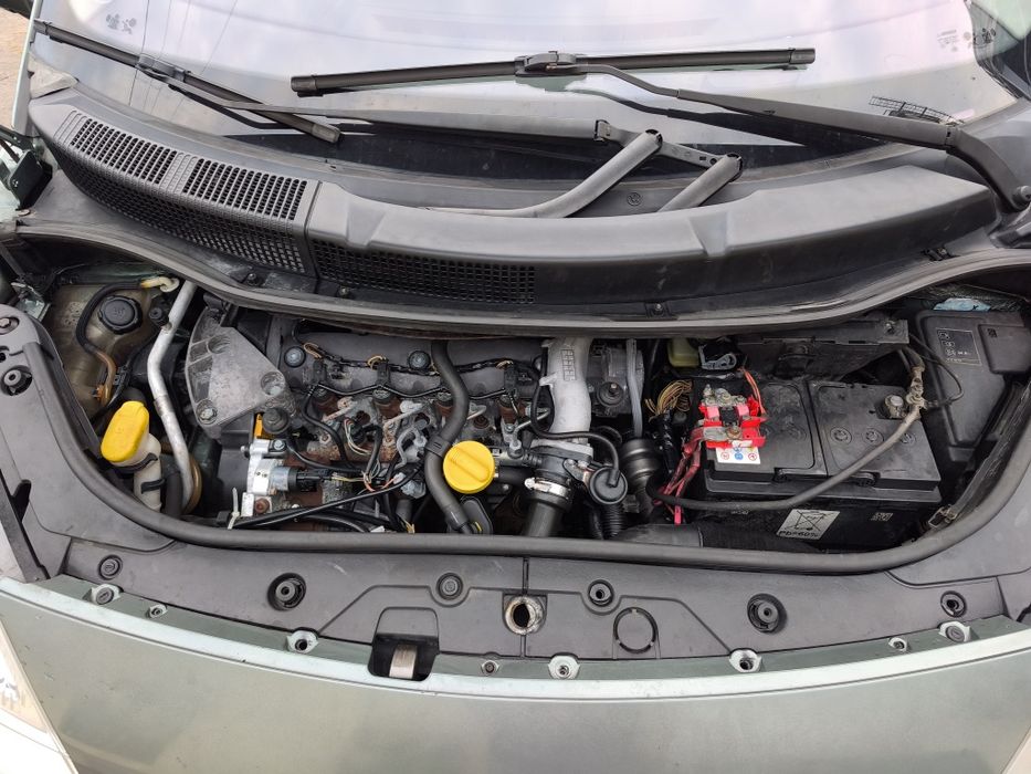 Renault Mégane Scénic II – 1.9 dCi, 120 CP