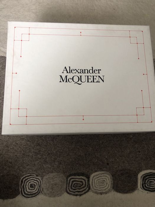 Alexander Mqueen 35 1/2