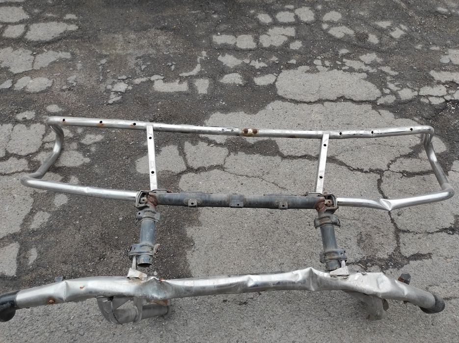 Продам кенгурятник на запчасти от Прадо90-95.