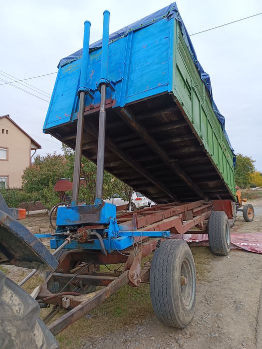 Vind remorca 16 tone basculabila pe spate