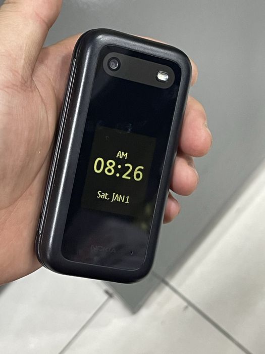 Nokia 2660 flip umuman iwlatilmagan pochka yengi turubdi