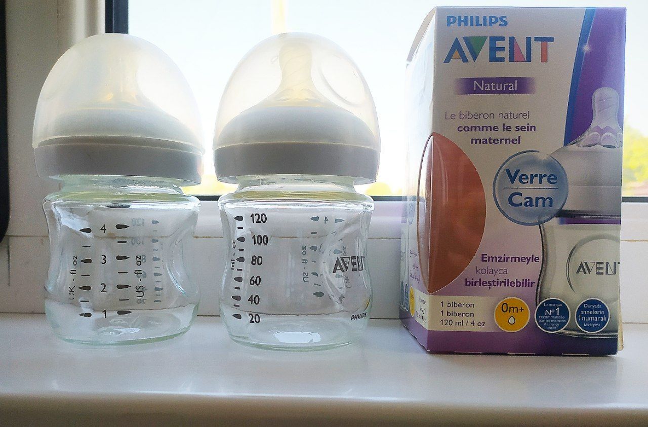 Продам 2 Стеклянные бутылочки Philips AVENT Natural (0m+), 120 мл