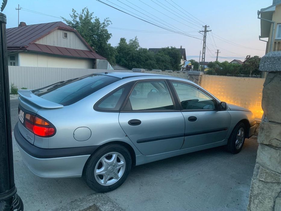 Renault laguna 1