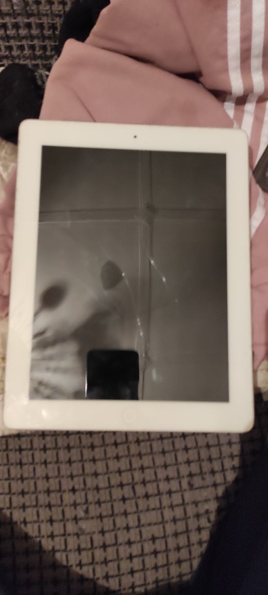 Продам iPad 3 покаления