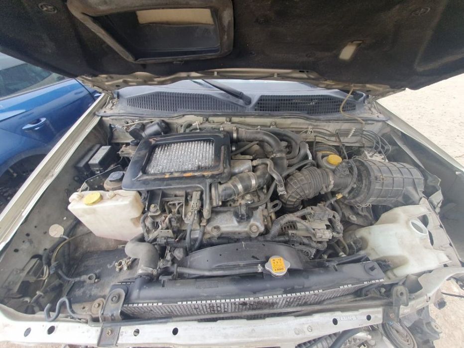 Dezmembrez Nissan Terrano 2 motor 3.0di, 154cp ZD30  plafon panoramic bara fata spate dezmembrari