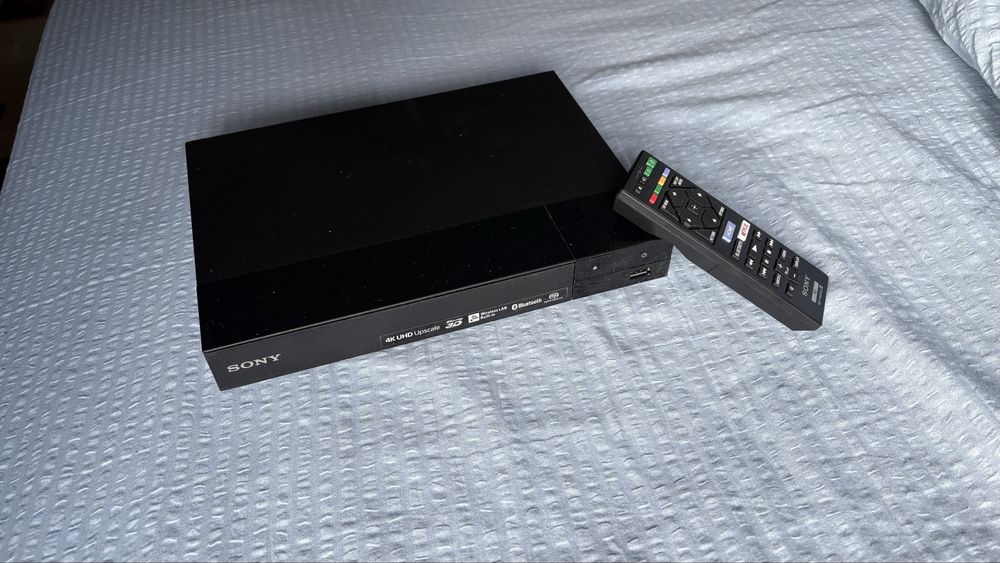 Sony BDP-S6700 Blu-Ray player