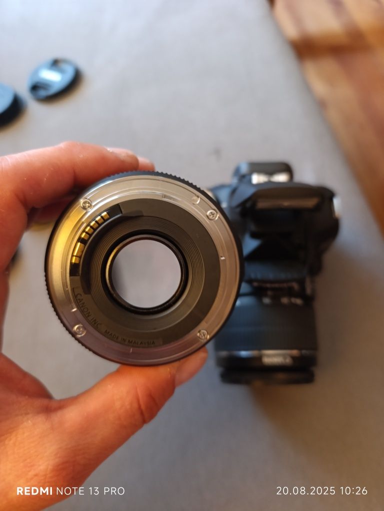 Canon eos 2000d  БАРТЕР
