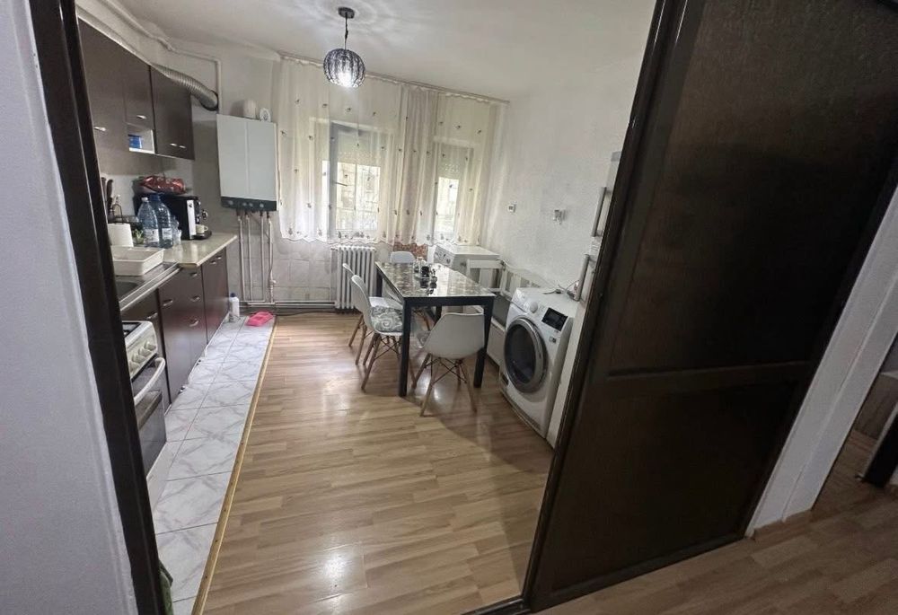 Apartament decomandat cugir