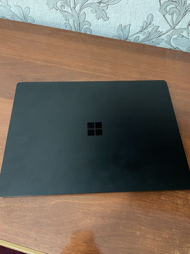 Microsoft Surface Laptop 4