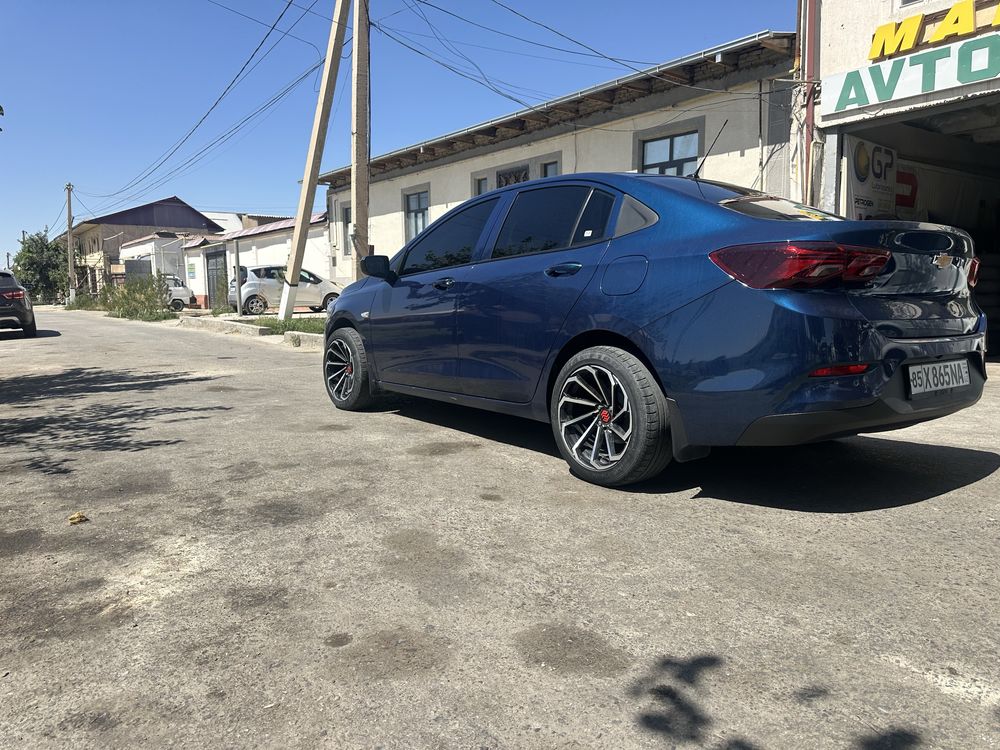 Onex diska sotiladi