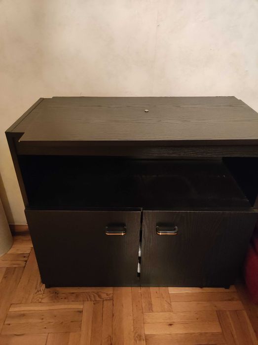 Холна гарнитура със секция и холна маса