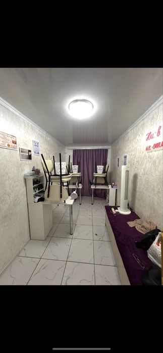 Мебели салона красоты, неоновая вывеска