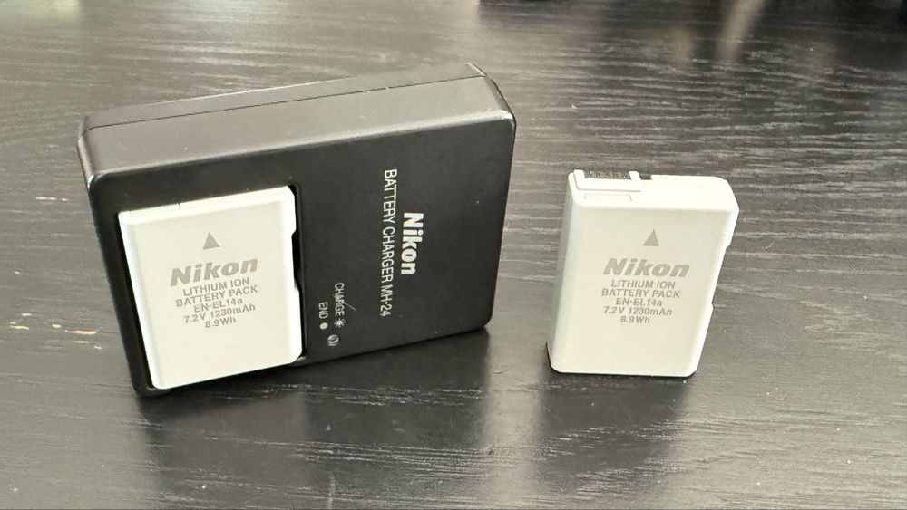 Pachet complet foto DSLR Nikon–ideal pentru pasionați și profesioniști