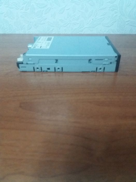 Привод для дискет.